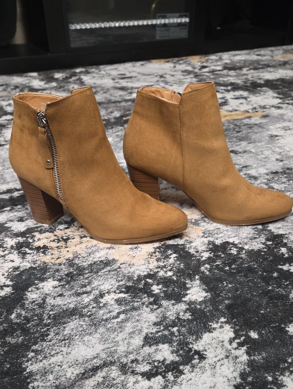 JustFab Mazie Camel Ankle Booties Size 10 Block Heel